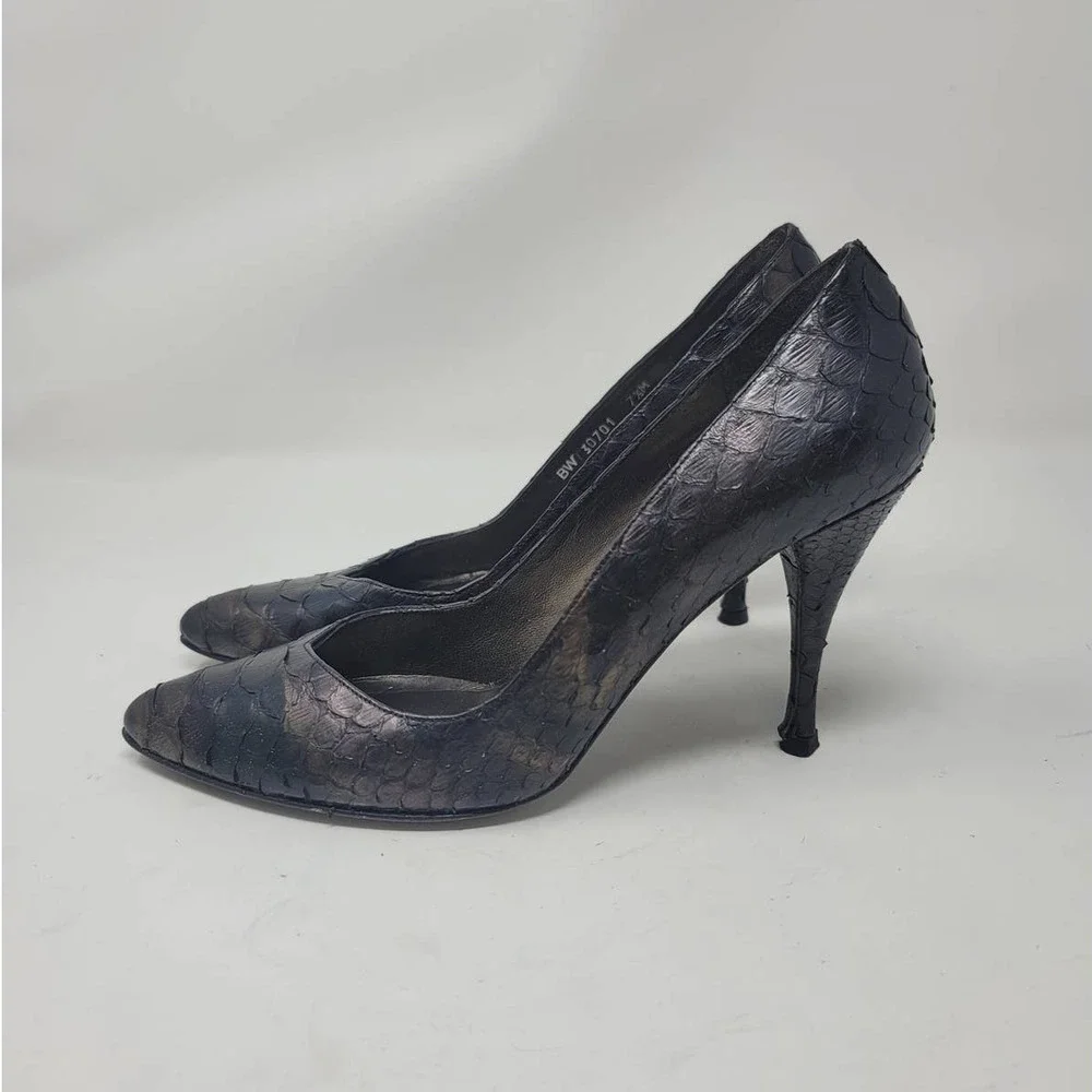 Stuart Weitzman stuart weitzman